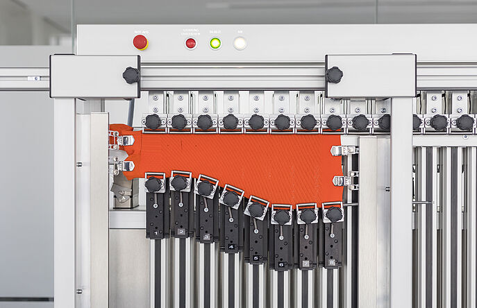Orange compression sleeve in HOSYcan testing device
